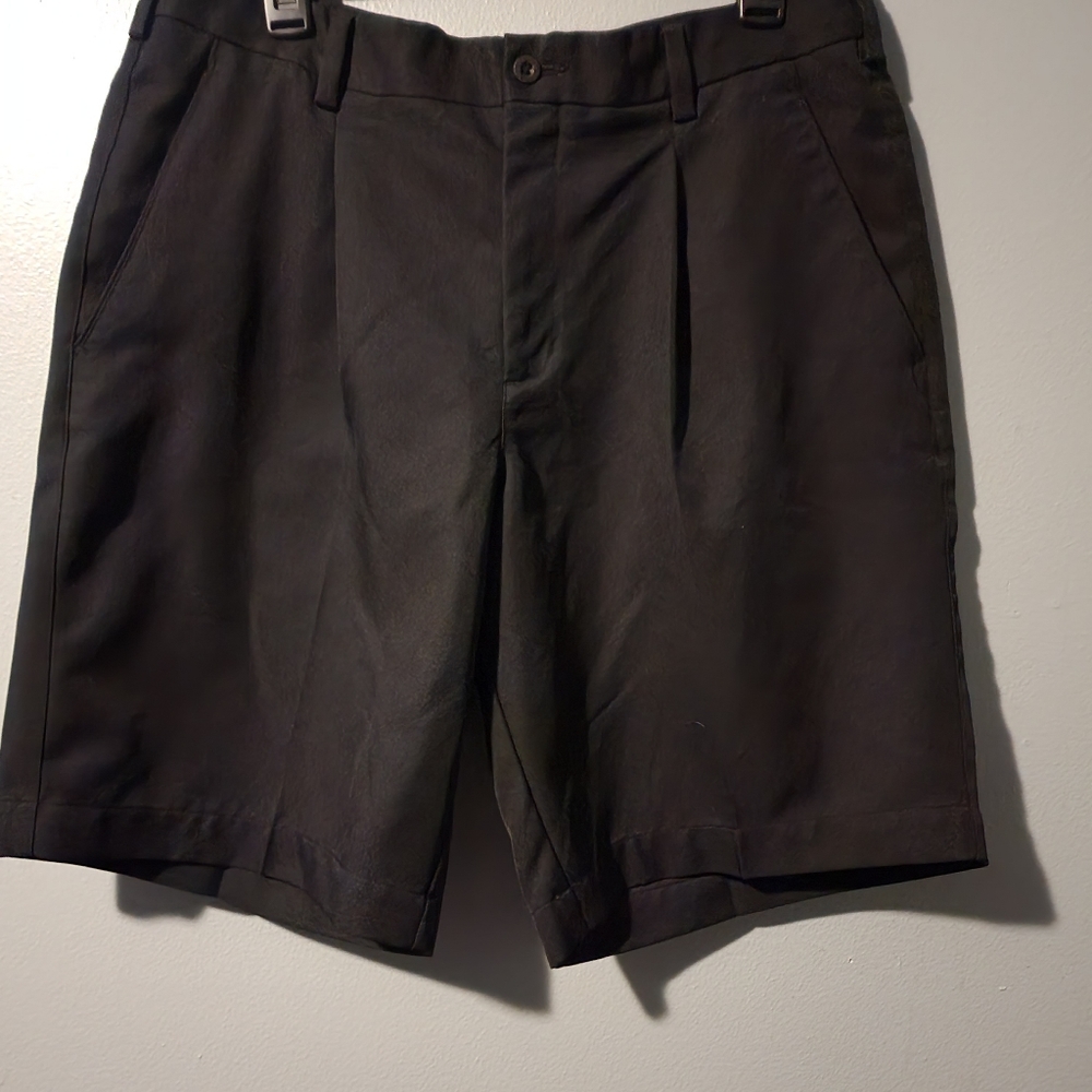 Nike golf shorts black size 35 Dri-Fit